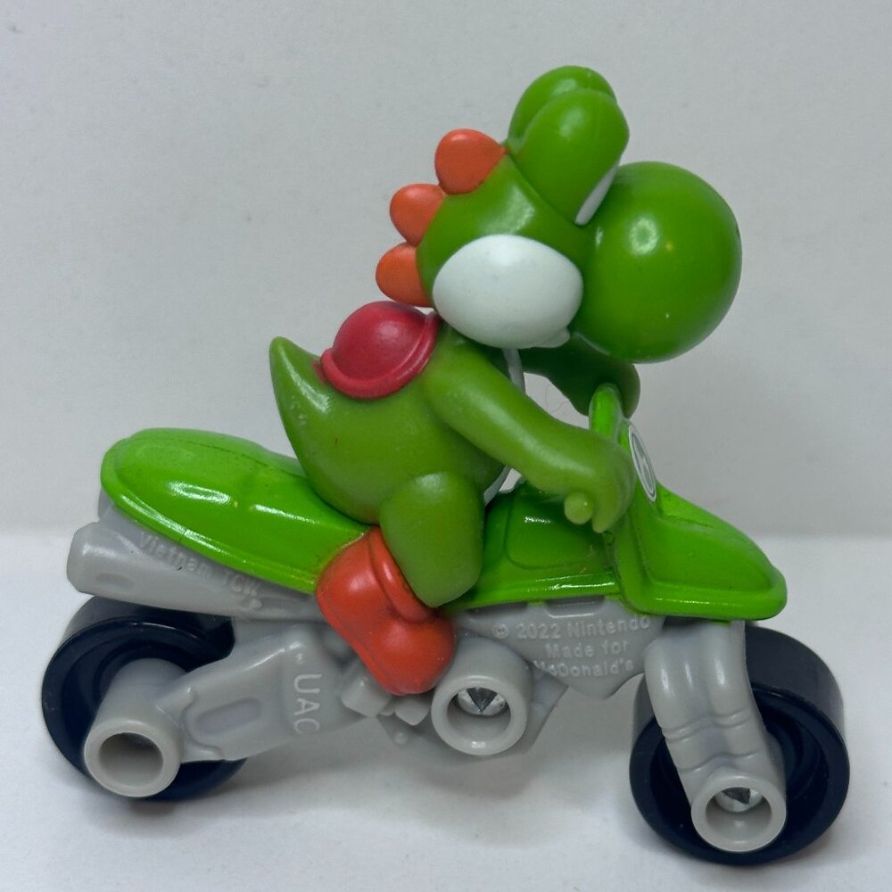 McDonald’s Mario Kart Yoshi Happy Meal Toy Limited Edition - Picture 3 of 4